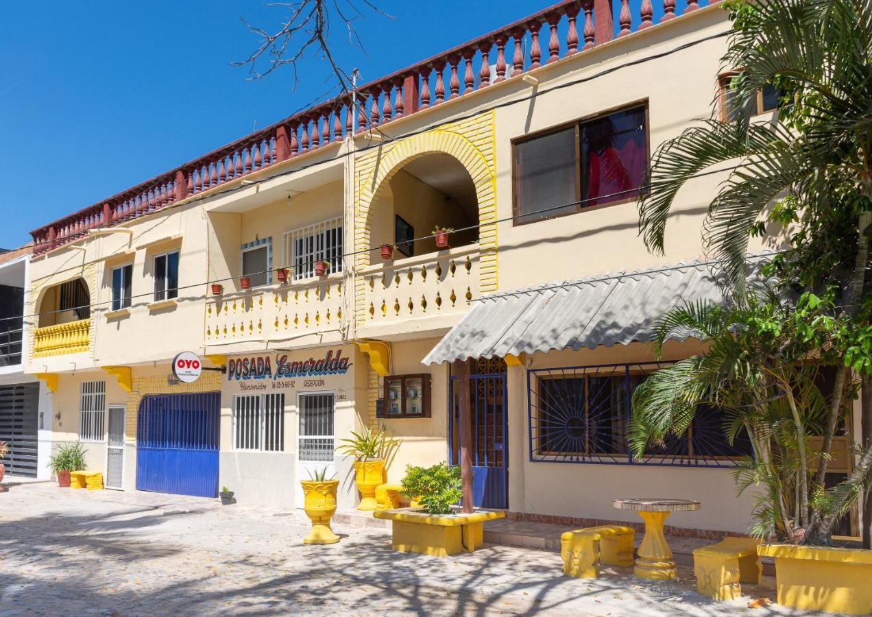 Oyo Hotel Posada Esmeralda San Patricio - Melaque Extérieur photo